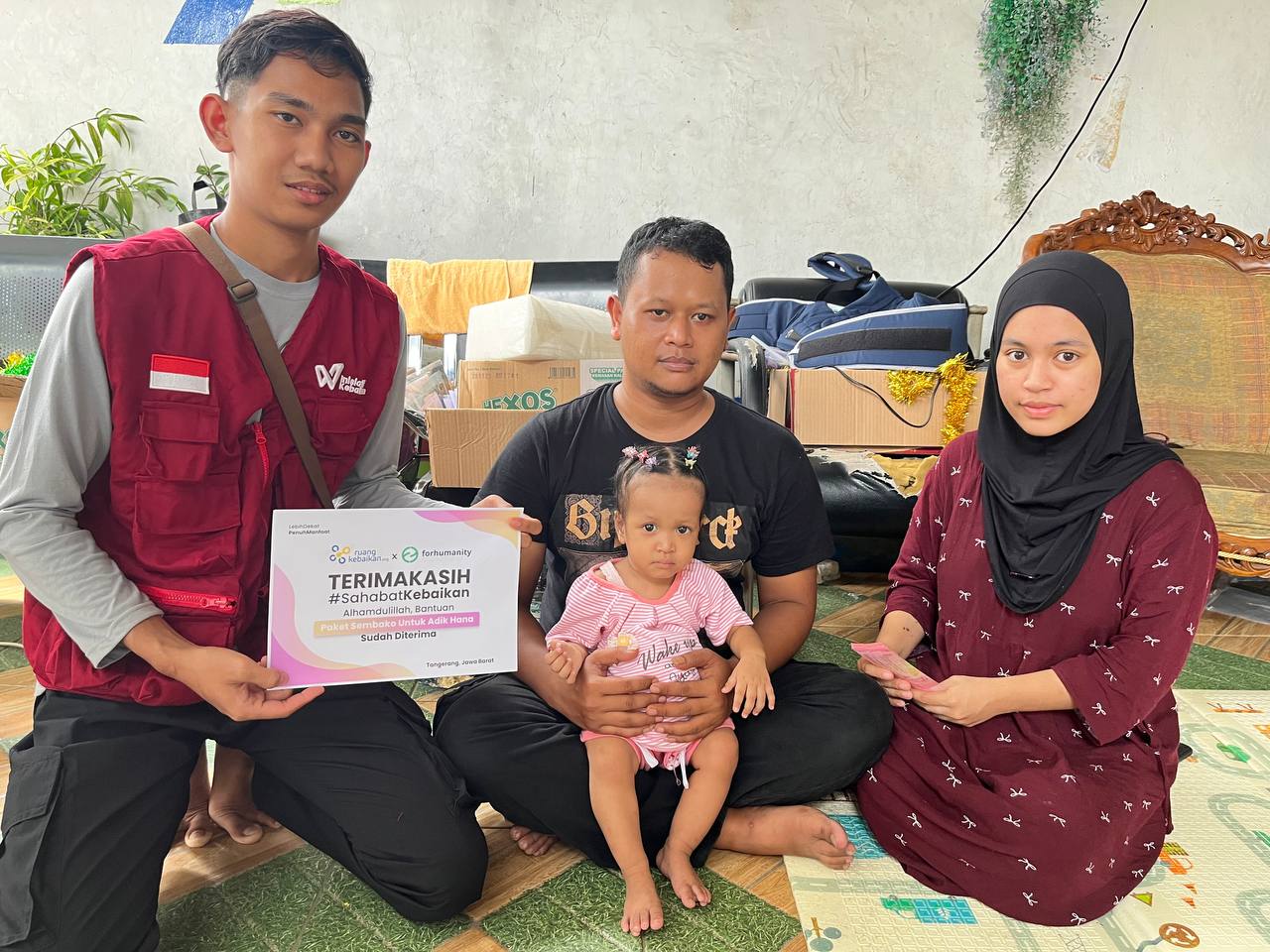 Usus dan Hati berada diluar Perut Bayi Hana harus segera Operasi